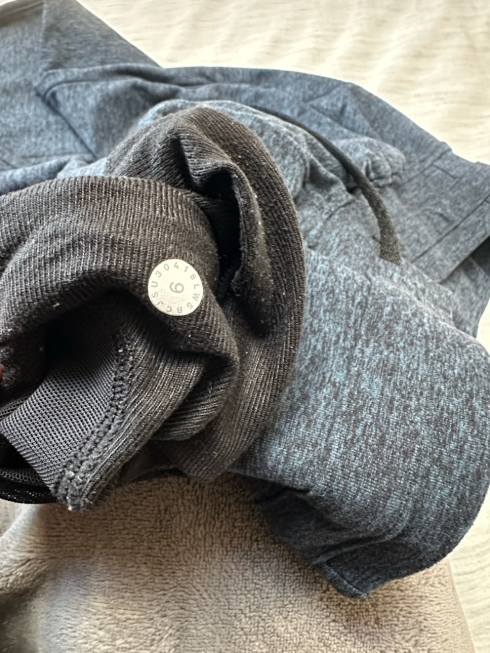 Lululemon Ready to Rulu Joggers - Picture 11 of 11